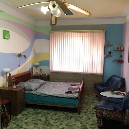 Guest House Dompolski 久姆里 外观 照片