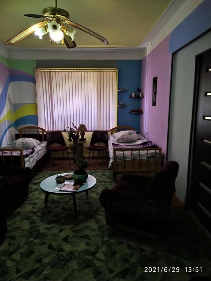 Guest House Dompolski 久姆里 外观 照片