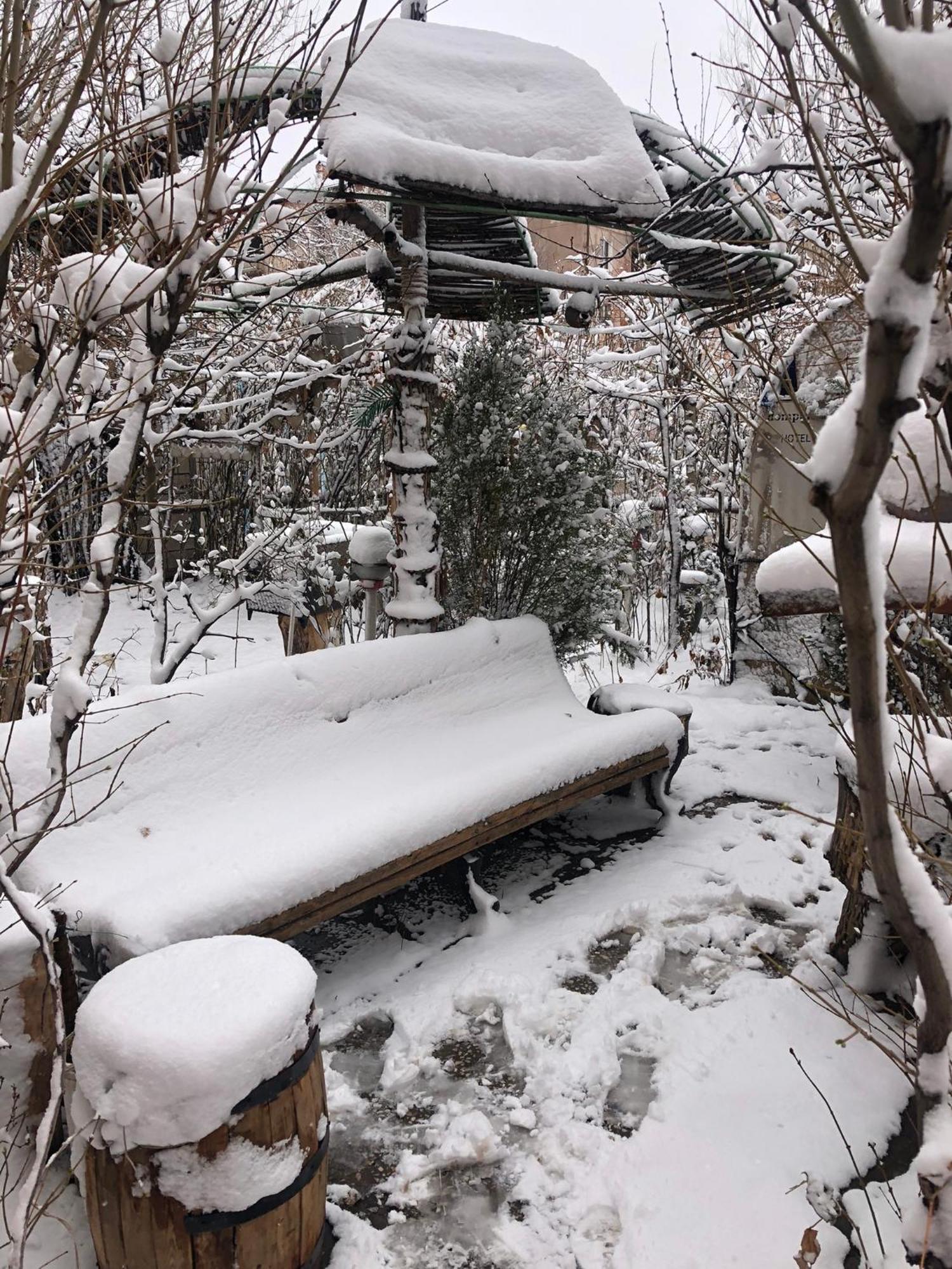 Guest House Dompolski 久姆里 外观 照片