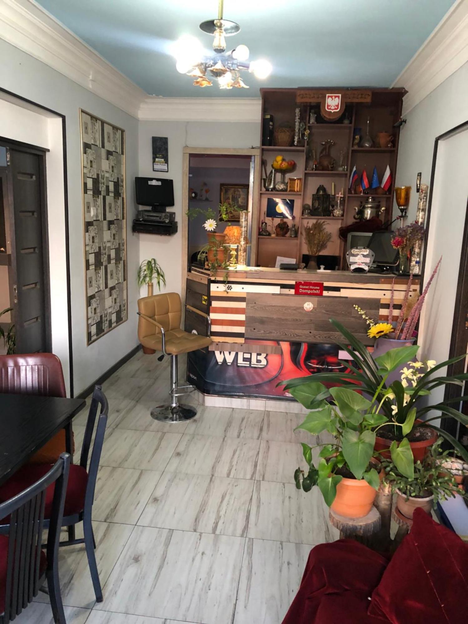 Guest House Dompolski 久姆里 外观 照片
