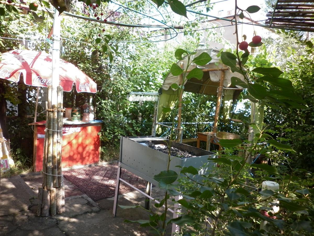Guest House Dompolski 久姆里 外观 照片